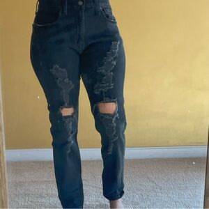 Levi’s Unisex Distressed Black Ripped Jeans